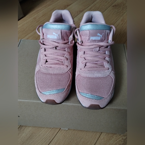 Puma Dusty Pink Suede Shoes SZ 6.5 - Picture 6 of 6